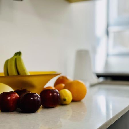 Amazing 2Rooms Apt In Bat Yam - Step By The Beach Esterno foto
